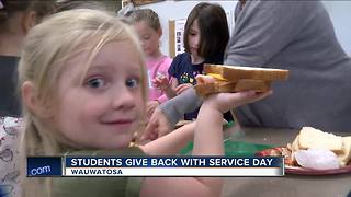 Wauwatosa students participate in service learning dayv