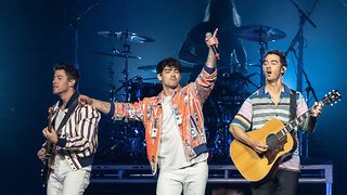 The Jonas Brothers Treated Fans To A Surprise Mini-Concert At A College Bar Friday Night