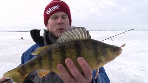 MidWest Outdoors TV Show #1611 - Ice Action on Devils Lake in North Dakota