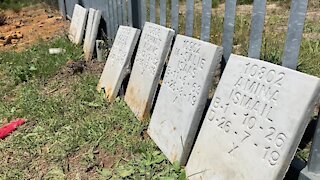 SOUTH AFRICA - Cape Town - Mowbray Muslim Cemetery desecration (Video) (skb)