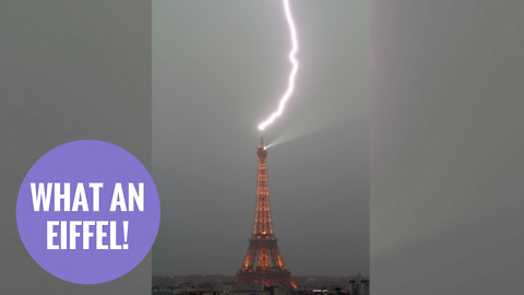 Photographer captures the moment lightning hits the top of the Eiffel Tower