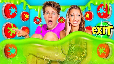 100 SLIME Mystery Buttons Only 1 Will Let you ESCAPE the Box!!