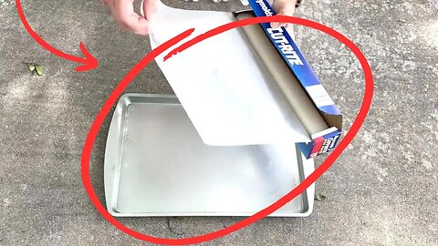 Place wax paper on your sidewalk for this GENIUS new holiday idea!