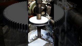 spurgear cutting for gearbox with tos hobbing machine