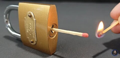 Way To Open A Lock With Matches🔥👍🏻