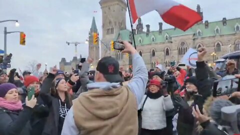 🇨🇦CANADIANS CHANT "FREEDOM" IN OTTAWA 🇨🇦 ft PAT KING (MORALE IS EXTREMELY HIGH)