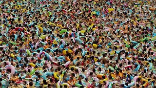 Crowded Chinese Beach [10 HOURS]