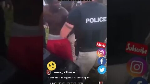 Black Officer Steps in and stops 🛑 white officer from Assaulting Blk Male !