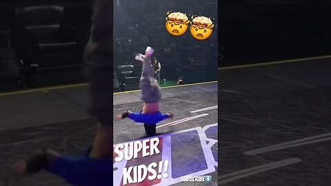 Super kid Breakdancing , INFINITE HEADSPINS!