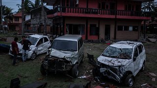 More than 400 Dead And 1,400 Injured After Tsunami Hits Indonesia