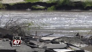 Experts describe flooding as "500-year" event, Gov. Whitmer says flood is "incredibly damaging"