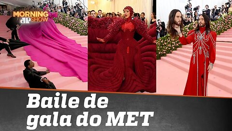 Baile do MET: você iria a uma festa vestido assim?