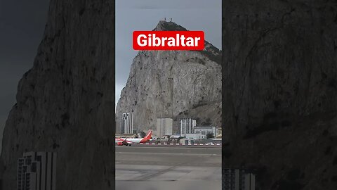 Reverse Thrust easyJet at Gibraltar #shorts