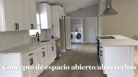 Bella casa a la venta con vista al lago cerca de UCF🏡 3/2 completamente renovada😍