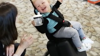 This Stroller Suitcase Makes Traveling With Babies and Toddlers a Breeze