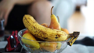 Top dietitian says banana peels can help you lose weight