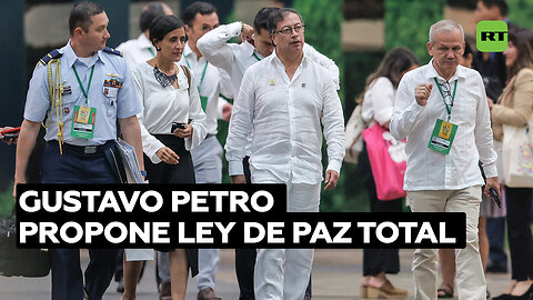 Petro anuncia una ley de reconciliación nacional que permitiría negociar con narcos