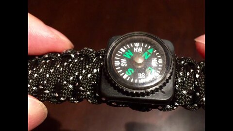 Paracord Survival Bracelet 550lb Milspec with Compass, Fire Starter Scraper, and