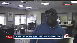 Man sought in robbery of Cicero bank
