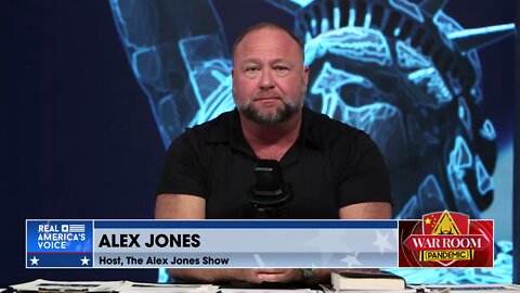 Alex Jones Applauds Steve Bannon For Standing Up Against Establishment