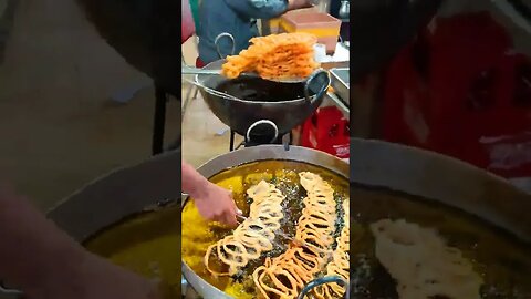 Delicious Jalebi of Islamabad Street Style Jalebi Recipe