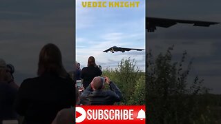 Youtuber saw a B2 Boamber landing