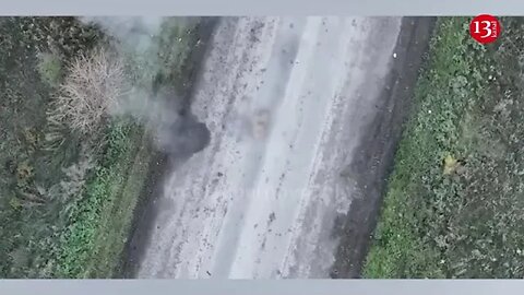 Unique shots from Ukraine: Panic run of Russian soldiers