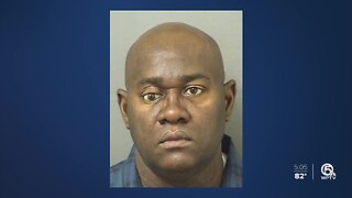 Police: Palm Beach County teacher asked 16-year-old student for sex