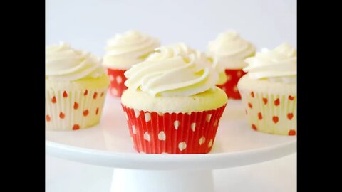How To Make Fluffy Vanilla Cupcakes - Yummy