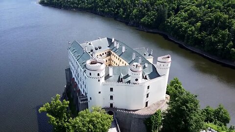 Drone Flight Orlík Castle 23-06-23