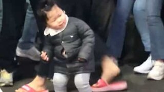 Cool toddler has smooth dance moves