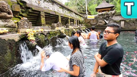 Holy Water Bath! | Tirta Empul Temple, Bali