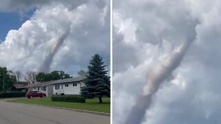 Insane tornado captured on camera in Saskatchewan