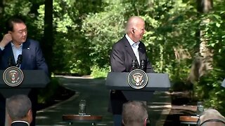 Japanese Prime Minister Is Introduced At Press Conference, Then Biden Says It's Actually "President"