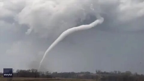 'Damaging' Missouri tornado kills multiple people, authorities say