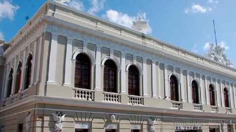 Visitamos el #MUSEO​ #MACAY​ en #MÉRIDA​