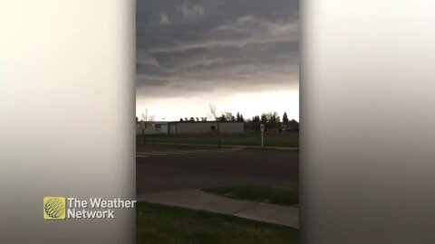 Ominous clouds bring hail downpour on neighbourhood