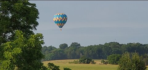 Zippin along singing a song Hot air balloon flight