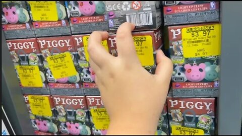 GAME STOP PIGGY FAN!!!!