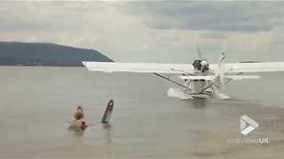 Airplane Waterskiing