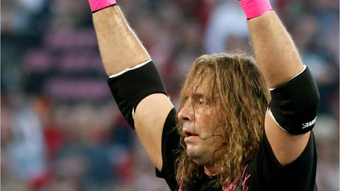 Bret Hart Attacked At WWE Hall of Fame Ceremony