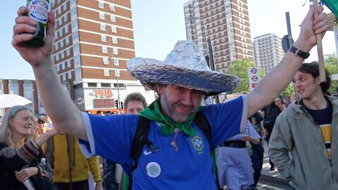 London Lockdown Protest 29th May 2021: Part 13 - Tin foil hat wearers of the world unite!