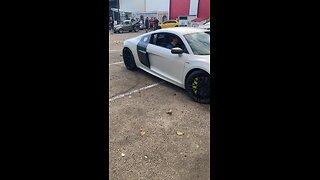 Audi R8 turns up