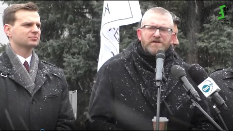 Poseł Grzegorz Braun na temat Wojciecha Olszańskiego i Jego zatrzymania po wiecu w Bydgoszczy - konferencja prasowa pod Sejmem 01.02.2022 r.