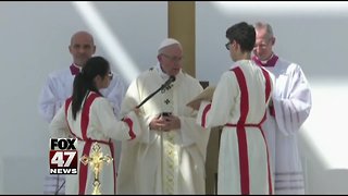 Pope Francis Delivers Mass for 180,000 Catholics in the United Arab Emirates