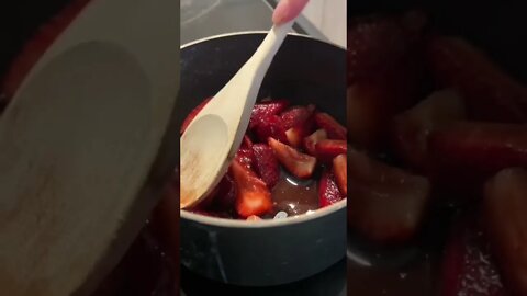 How to make sad strawberry milk (stillnotcooking)
