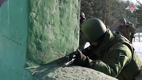 mobilised Russian personnel continue combat training in Saratov region