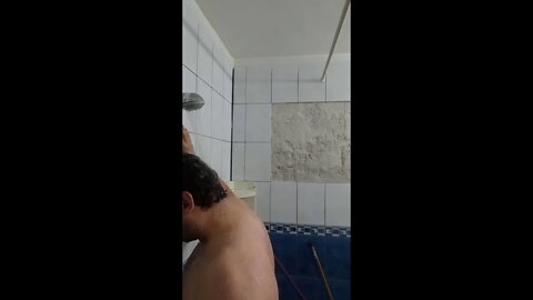 Wim Hof Challenge One Minute Cold Shower - Iarna Sub Dus Rece 1 Minut