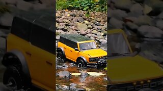 Ford Bronco rc Water Crossing 🔥traxxas TRX4 rc off road #shorts #offroad #rccar