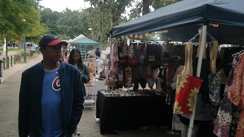 SOUTH AFRICA - Cape Town - Cape Town Summer Market (Video) (eRc)